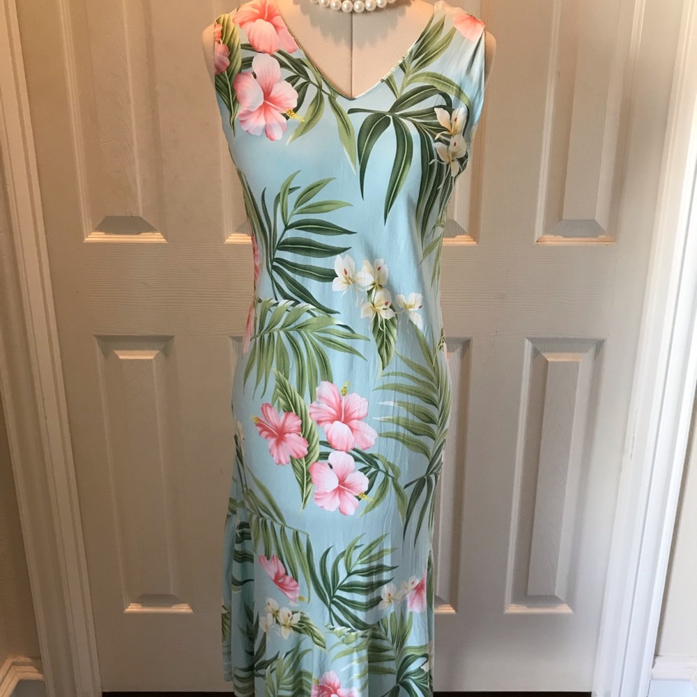 Authentic vintage Shannon Marie Hawaiian dress